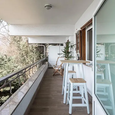 Apartamento Varenna Hill *