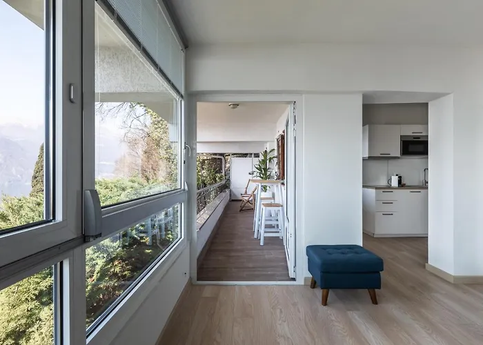 Διαμέρισμα Varenna Hill *